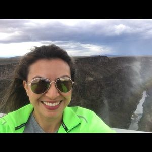 Meet your Posher, Zelda